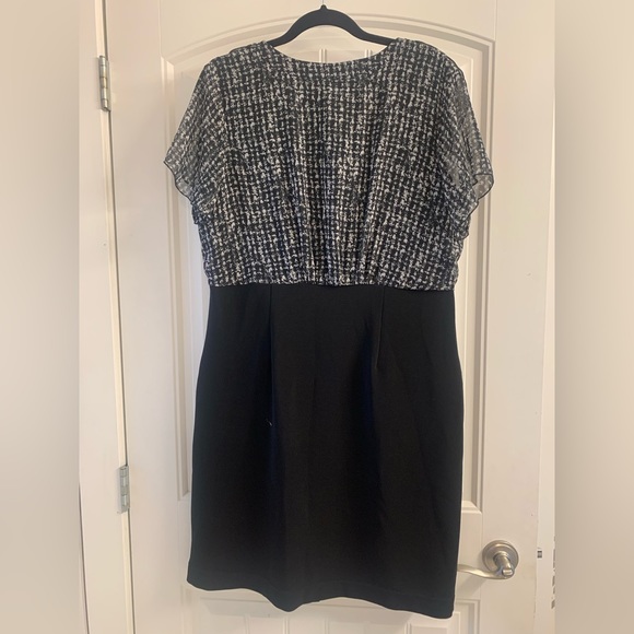 Flirty Black/White Dress - Picture 2 of 6